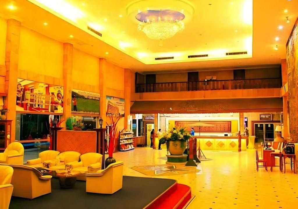 โรงแรมเทพนคร  บุรีรัมย์ ภายนอก รูปภาพ
